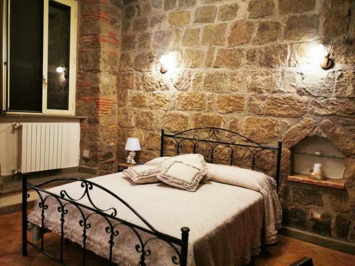 Fine House In Tuscia Centro Storico Viterbo Exterior foto